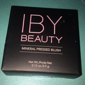 Mineral pressed blush